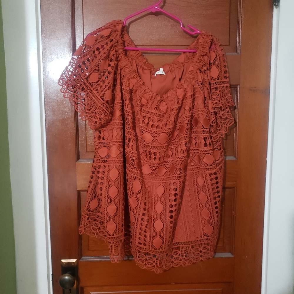 Maurices Lace Orange 4x Top